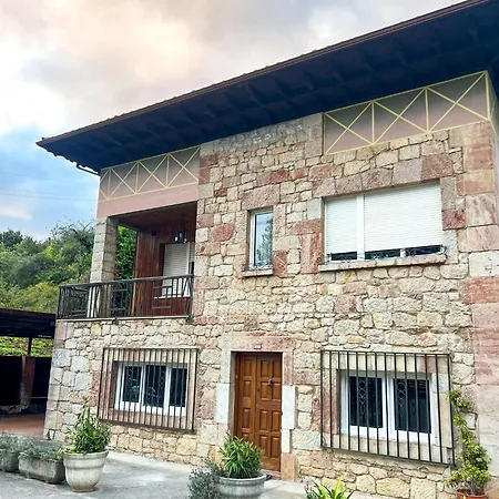 Vendégház Y El Campanu