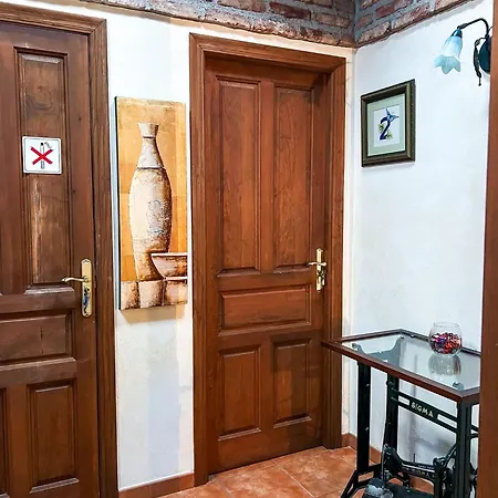 Y El Campanu Konukevi